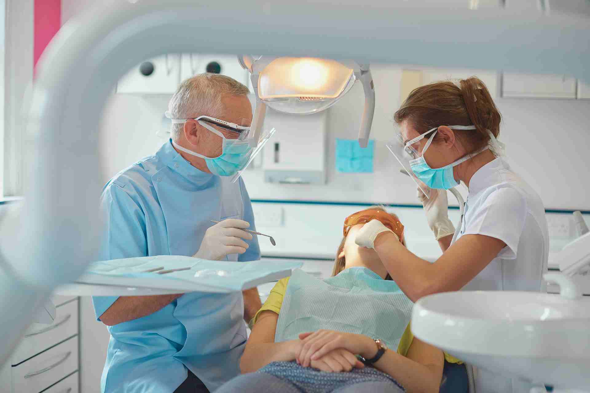 Dentist in Dover, FL